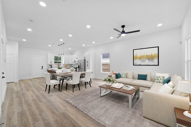 821 Empire Street, El Campo, TX 77437