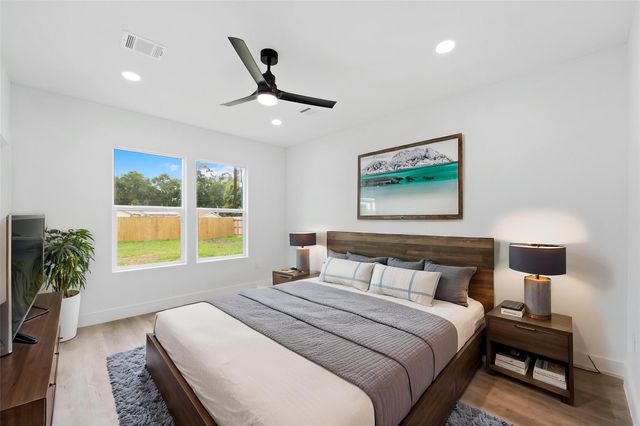 821 Empire Street, El Campo, TX 77437