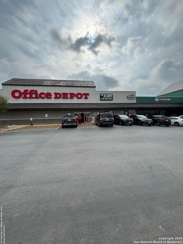 8521 Bandera Rd 1, San Antonio, TX 78216
