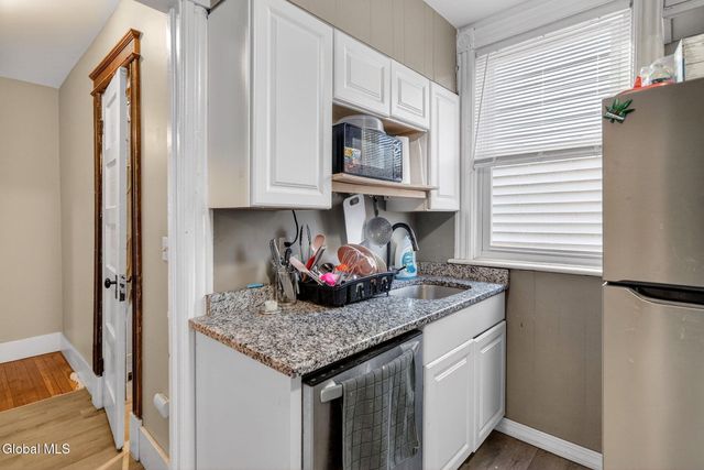 225 Western Avenue, Albany, NY 12203