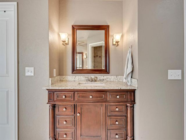 2100 Aspen Way, Guthrie, OK 73044