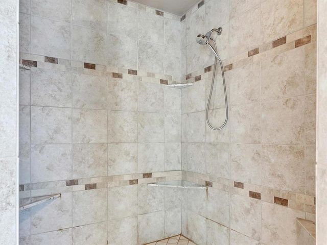 2100 Aspen Way, Guthrie, OK 73044