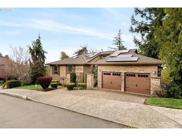 1900 SUNBURST Ter, West Linn, OR 97068