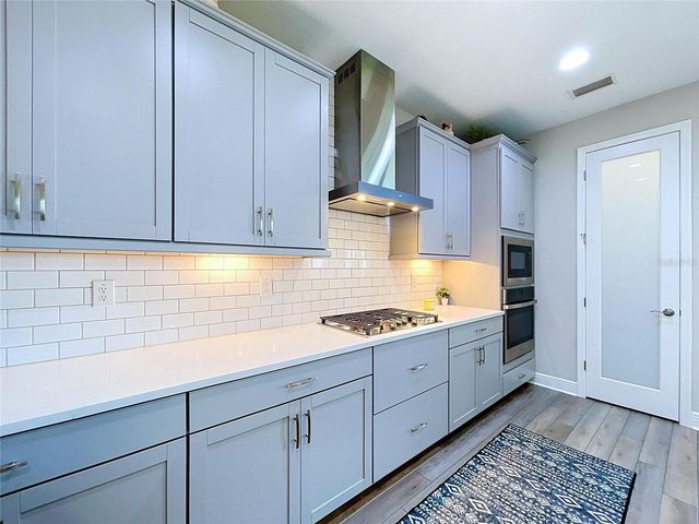 6290 ROADSTEAD COURT, Apollo Beach, FL 33572