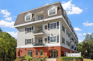 350 Greene Street 105, North Andover, MA 01845