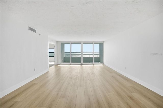 888 BLVD OF THE ARTS 707, Sarasota, FL 34236
