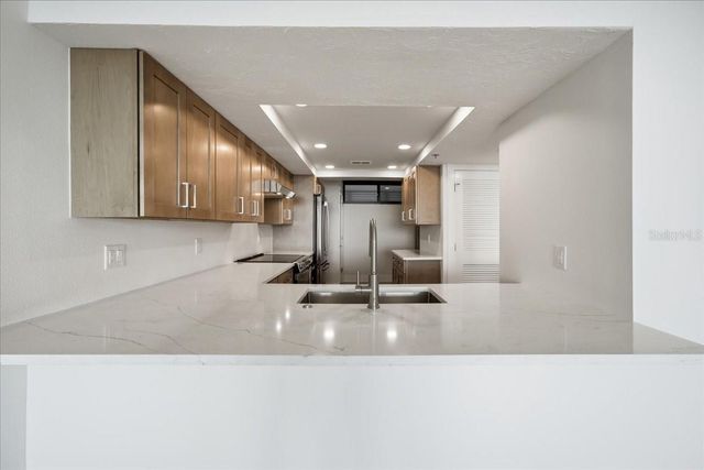 888 BLVD OF THE ARTS 707, Sarasota, FL 34236