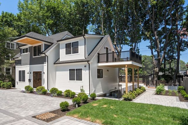 216 Aspinwall Ave, 3, Brookline, MA 02446