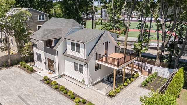 216 Aspinwall Ave, 3, Brookline, MA 02446