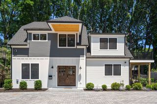 216 Aspinwall Ave, 3, Brookline, MA 02446