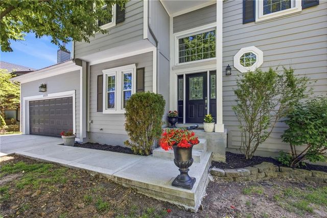 15375 W 150th Street, Olathe, KS 66062