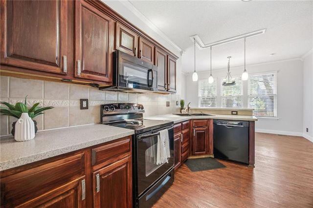 15375 W 150th Street, Olathe, KS 66062