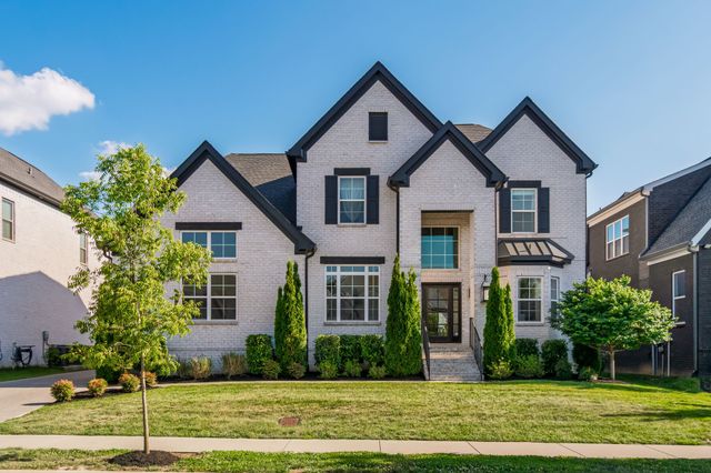 2045 Bocage Cir, Nolensville, TN 37135