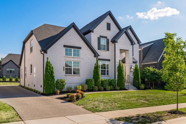 2045 Bocage Cir, Nolensville, TN 37135