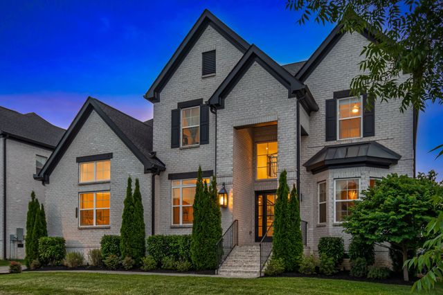2045 Bocage Cir, Nolensville, TN 37135