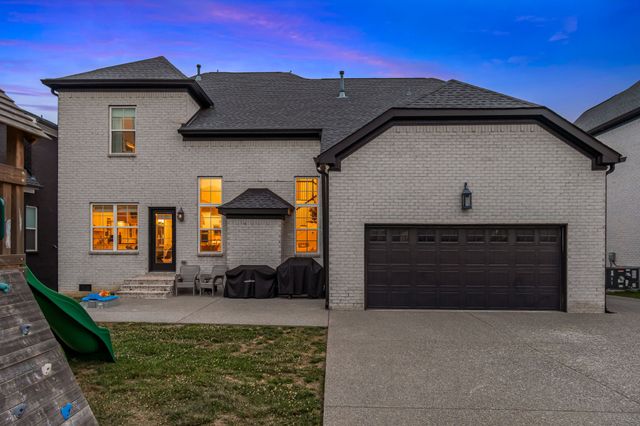 2045 Bocage Cir, Nolensville, TN 37135