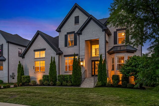 2045 Bocage Cir, Nolensville, TN 37135