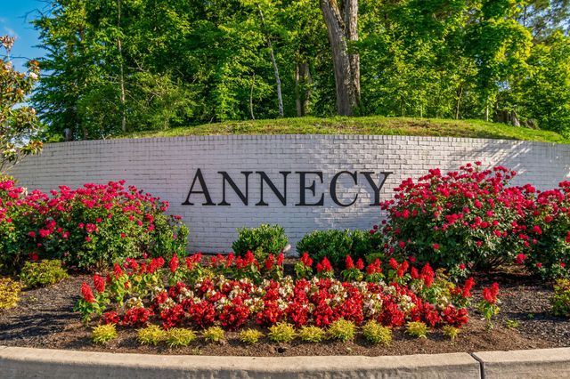 2045 Bocage Cir, Nolensville, TN 37135