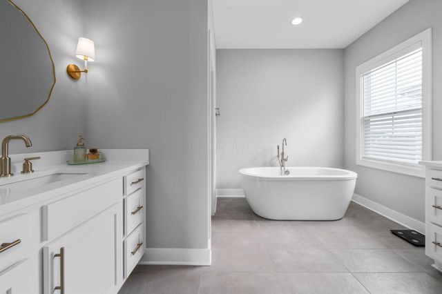 1969 Mulberry Lane, Lewis Center, OH 43035