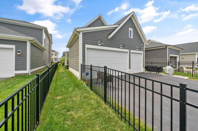 1969 Mulberry Lane, Lewis Center, OH 43035