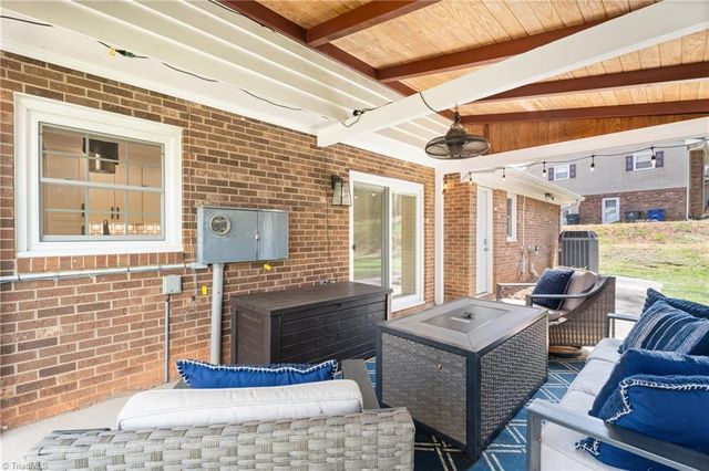 4520 Chebar Drive, Pfafftown, NC 27040