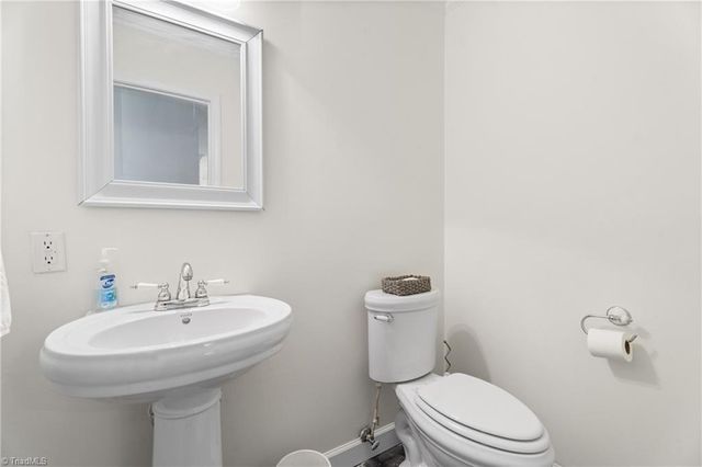 4520 Chebar Drive, Pfafftown, NC 27040