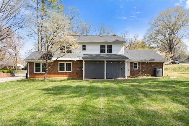 4520 Chebar Drive, Pfafftown, NC 27040