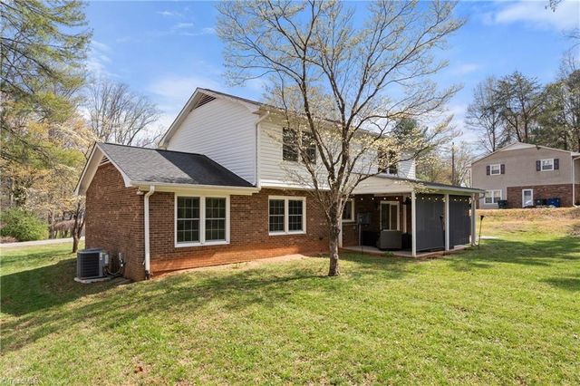 4520 Chebar Drive, Pfafftown, NC 27040