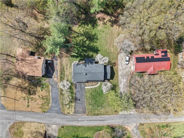 4520 Chebar Drive, Pfafftown, NC 27040