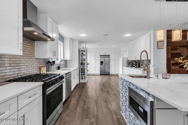 1705 Bellmore Street, Oakhurst, NJ 07755