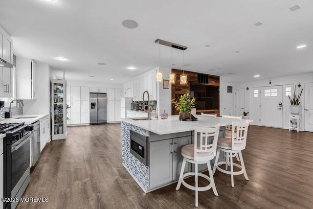 1705 Bellmore Street, Oakhurst, NJ 07755
