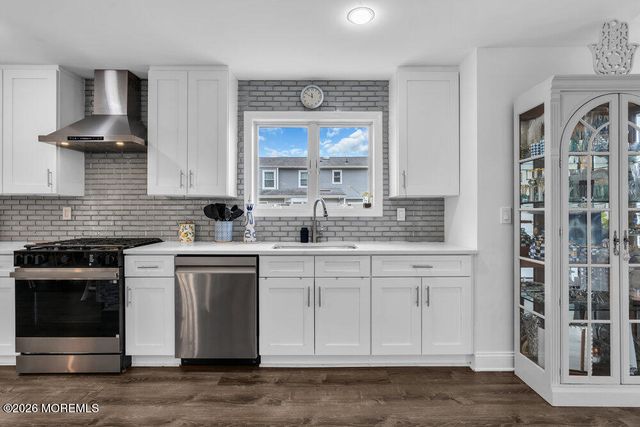 1705 Bellmore Street, Oakhurst, NJ 07755