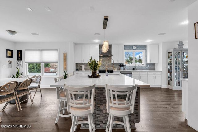 1705 Bellmore Street, Oakhurst, NJ 07755