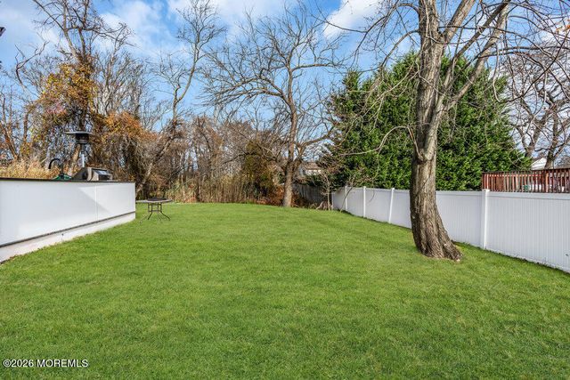 1705 Bellmore Street, Oakhurst, NJ 07755