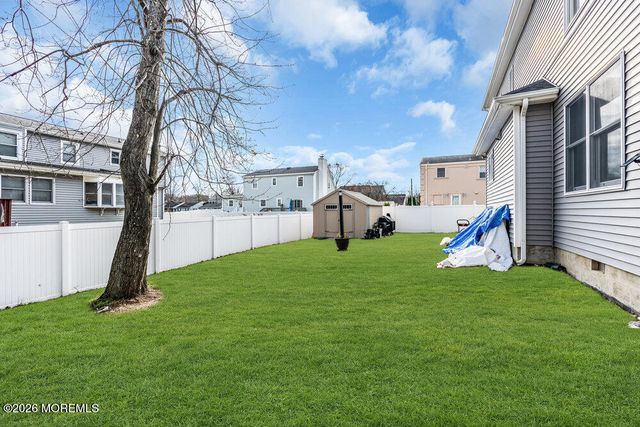 1705 Bellmore Street, Oakhurst, NJ 07755