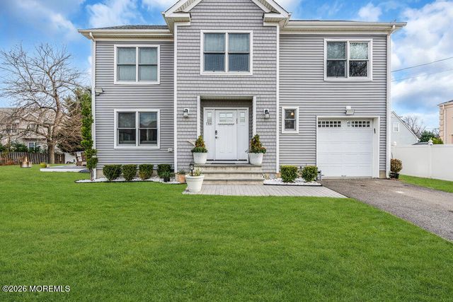 1705 Bellmore Street, Oakhurst, NJ 07755
