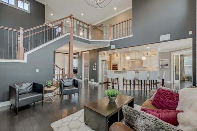 11181 Walnut Lane, Woodbury, MN 55129