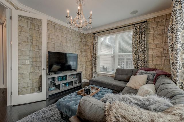 11181 Walnut Lane, Woodbury, MN 55129