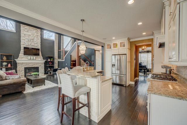 11181 Walnut Lane, Woodbury, MN 55129