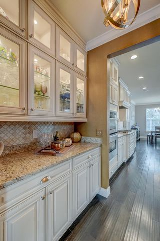 11181 Walnut Lane, Woodbury, MN 55129