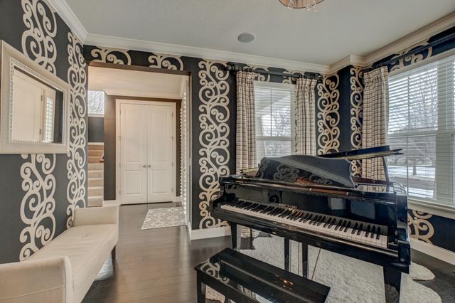 11181 Walnut Lane, Woodbury, MN 55129