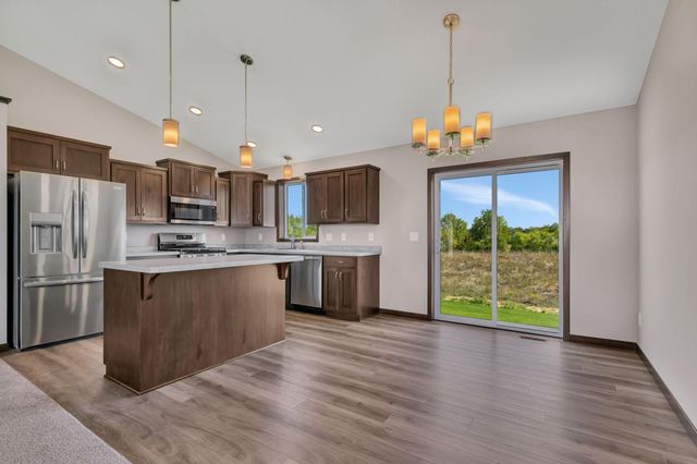 8245 Natures Edge Road, Clear Lake, MN 55319