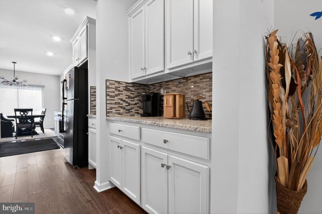 171 BRADSHAW DR, Manahawkin, NJ 08050