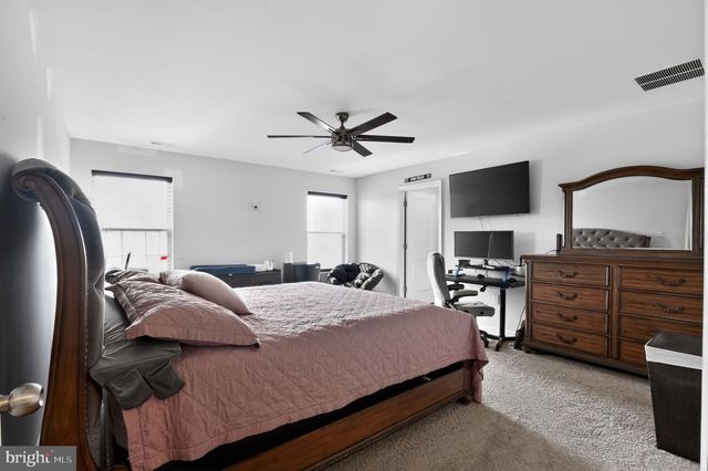 171 BRADSHAW DR, Manahawkin, NJ 08050