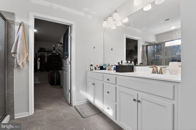 171 BRADSHAW DR, Manahawkin, NJ 08050