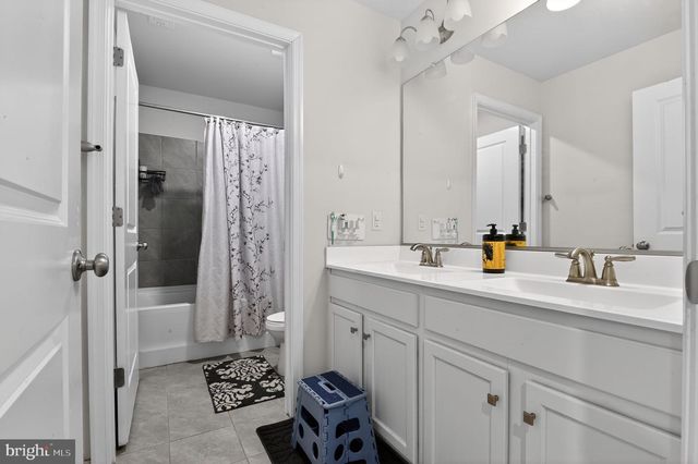 171 BRADSHAW DR, Manahawkin, NJ 08050