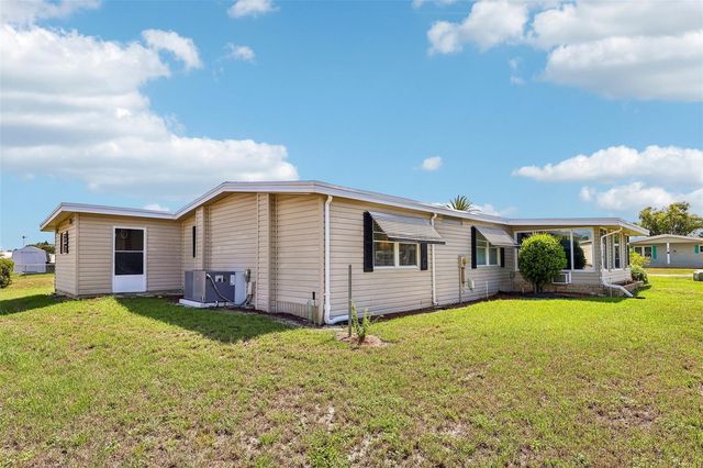 1433 APACHE CIRCLE, Tavares, FL 32778