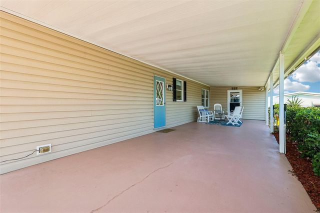 1433 APACHE CIRCLE, Tavares, FL 32778