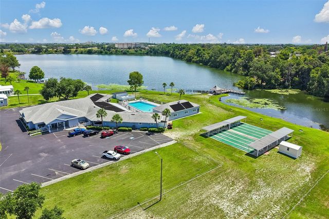 1433 APACHE CIRCLE, Tavares, FL 32778