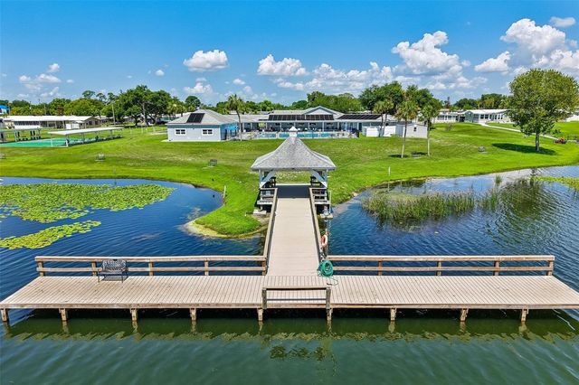 1433 APACHE CIRCLE, Tavares, FL 32778